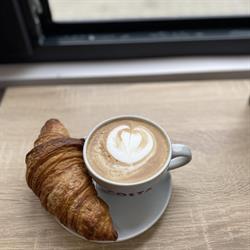 2Bistro, Vicovu de Sus program de funcționare