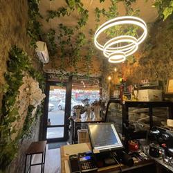 Flori Carti si CAFEA, Bucureşti program de funcționare