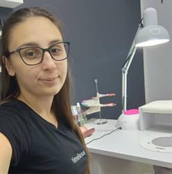 K.Kitti nails, Marghita program de funcționare
