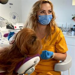 Simetria Orthodontics, Bucureşti program de funcționare