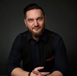 Liviu Elefterie, Bucureşti program de funcționare