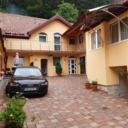 Pensiunea Casa Grebenea, Răşinari program de funcționare