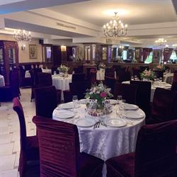 Restaurant Vila Royal, Bacău program de funcționare