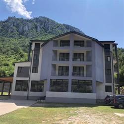 Platinum, Băile Herculane program de funcționare