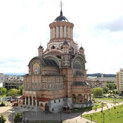 Catedrala Ortodoxa Episcopală Sfanta Treime Baia Mare, program de funcționare