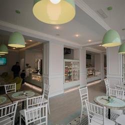 Cofetaria Monique Focsani, program de funcționare