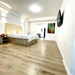 FLORIA HOTELS SRL, Voluntari program de funcționare